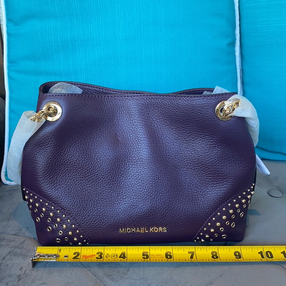 Michael Kors Damson Deep Burgundy Messenger Chain - Picture 1 of 5